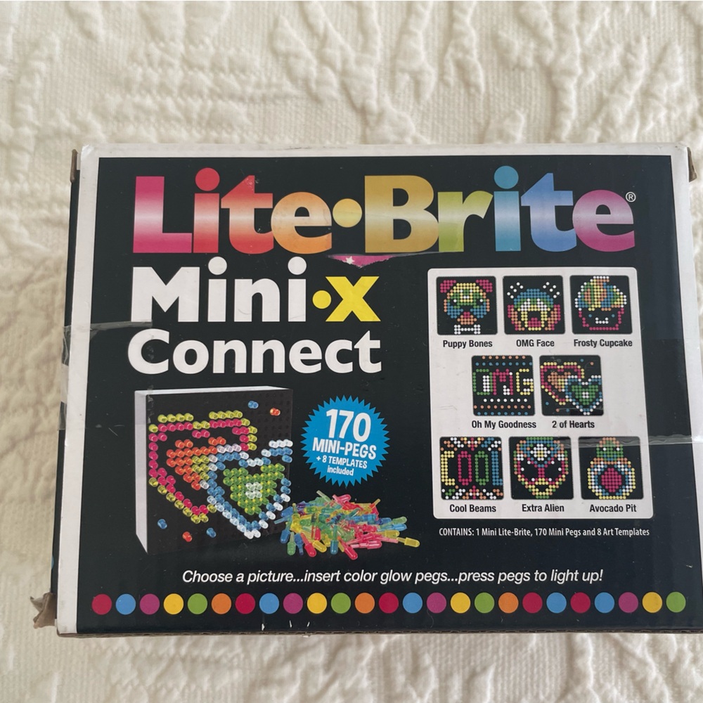 NIB Hasbro Lite Brite Mini Connect Game 179 Pieces 4+ yrs